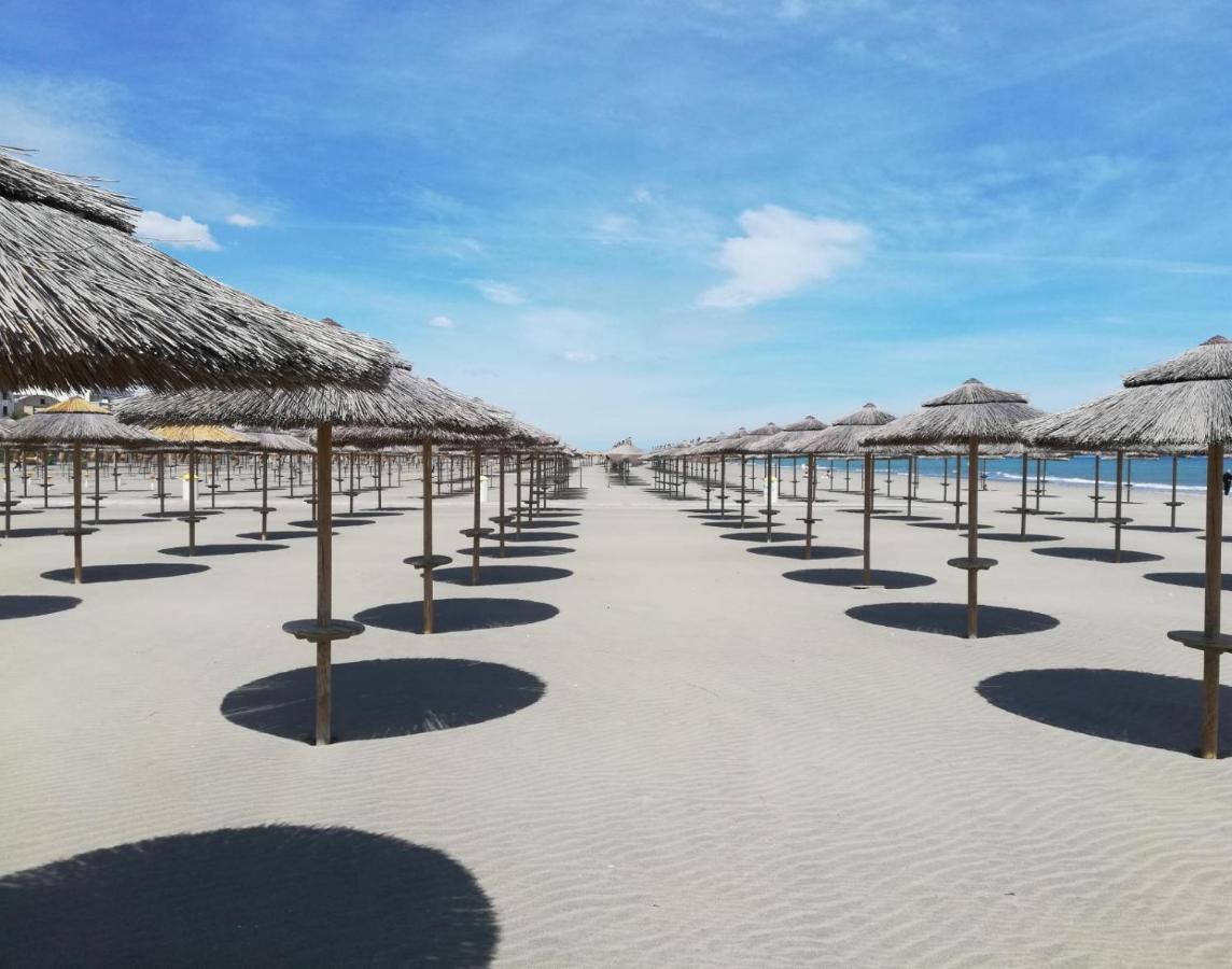 Appartamento Centralissimo Zona Terme Margherita Di Savoia Buitenkant foto